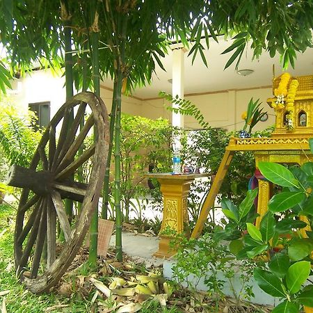 Phuket Airport Overnight Hotel Nai Yang Beach Екстериор снимка